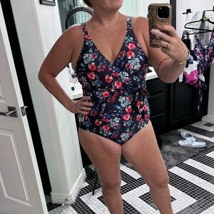 One piece floral swimsuit NWT